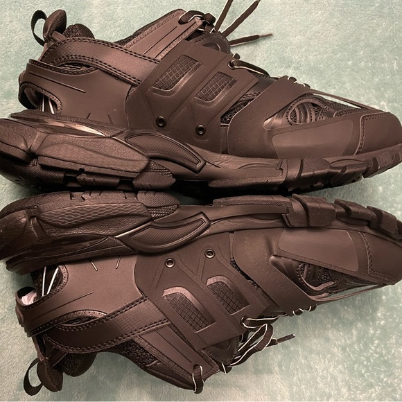 Balenciaga Tracks - Picture 2 of 6